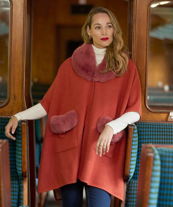 Pippa 優雅披肩
