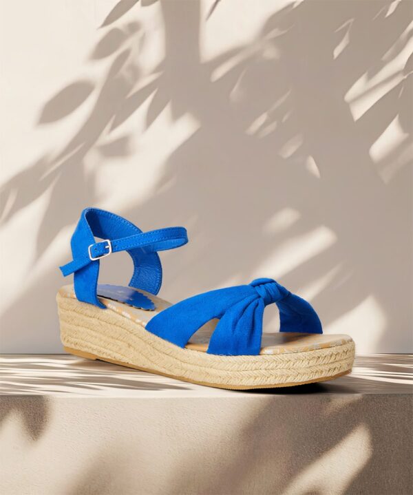 Warm Breezes Knot Wedge Sandals