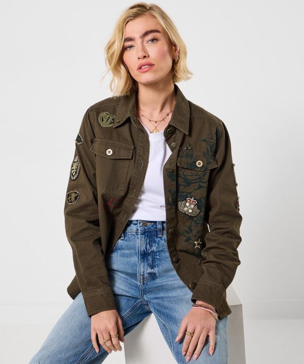 Lexie Boutique 徽章襯衫